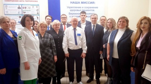 Главврач Третьей городской больницы награжден Благодарностью комитета Госдумы