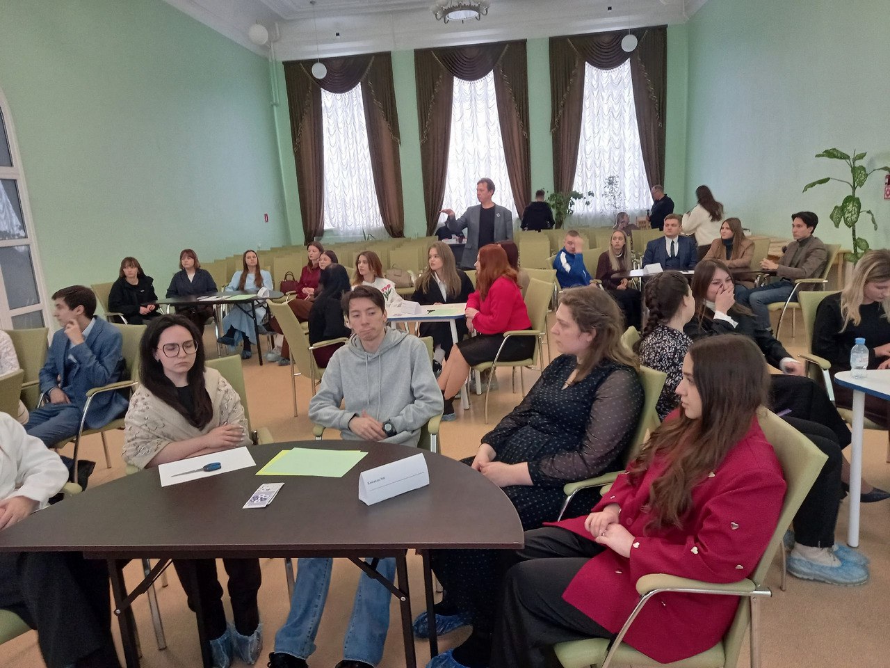 На базе детского технопарка «Кванториум-Тамбов» собрались учителя-предметники, педагоги дополнительного образования городских школ, чтобы принять участие в деловой игре На базе детского технопарка «Кванториум-Тамбов» собрались учителя-предметники, педагоги дополнительного образования городских школ, чтобы принять участие в деловой игре