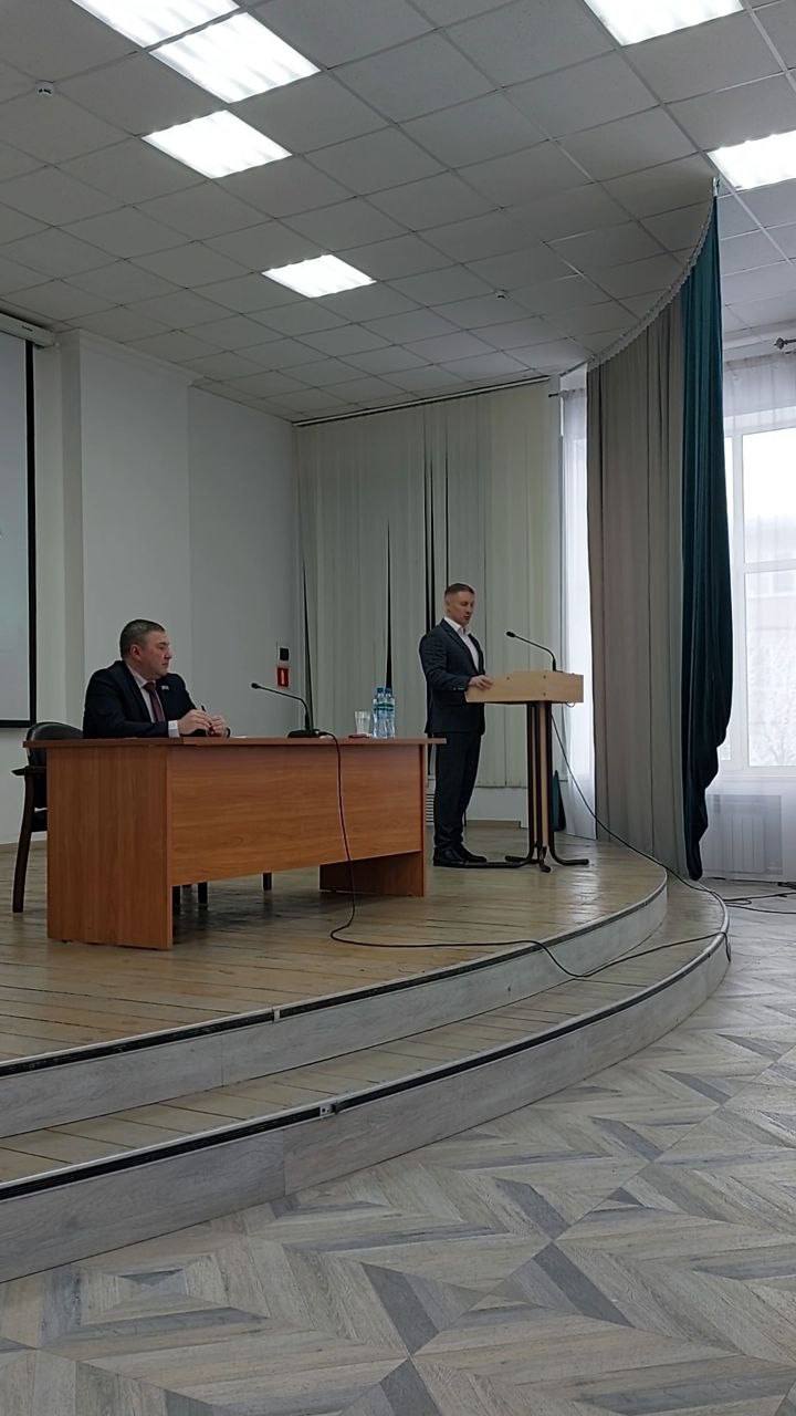 Совет депутатов поддержал отставку Константина Пудовкина