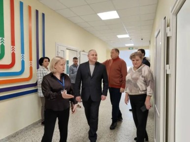Максим Косенков: Первый корпус школы №24 на Мичуринской завершает подготовку к возобновлению учебного процесса в отремонтированном здании