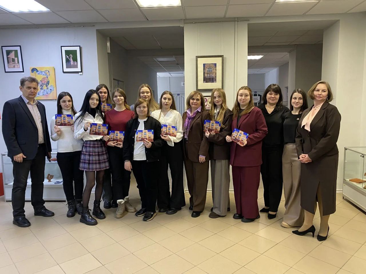 Сегодня состоялось торжественное открытие художественной выставки «Технология творчества» Сегодня состоялось торжественное открытие художественной выставки «Технология творчества»