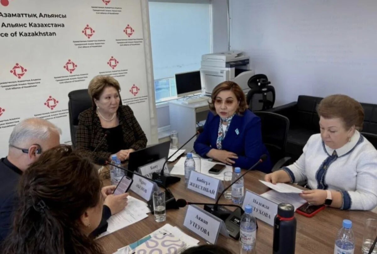 В Астане обсудили новые идеи для конституционных реформ