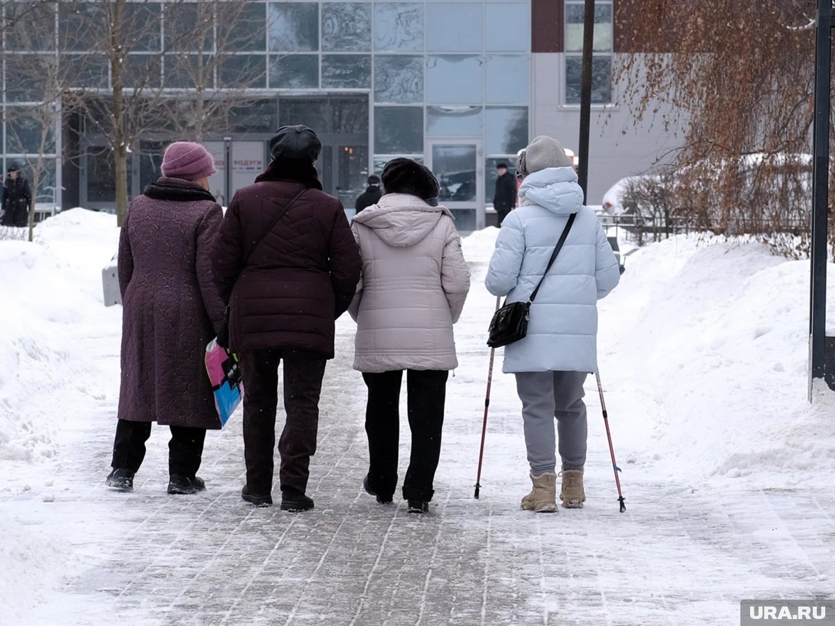 Средние пенсии в России растут