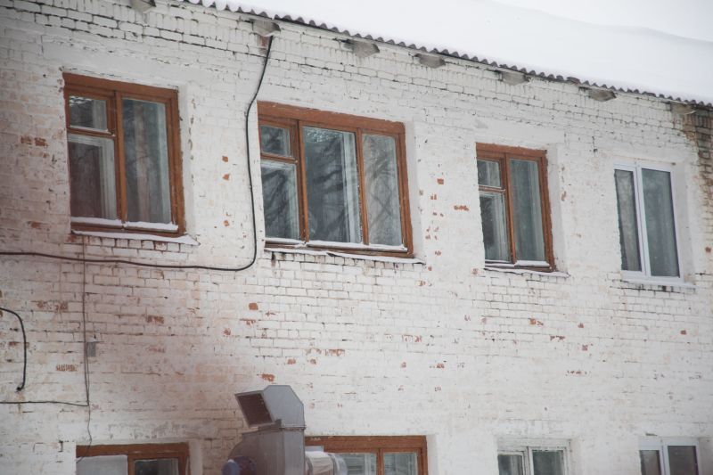 Кровлю школы в селе Беломестная Двойня планируют восстановить за три месяца