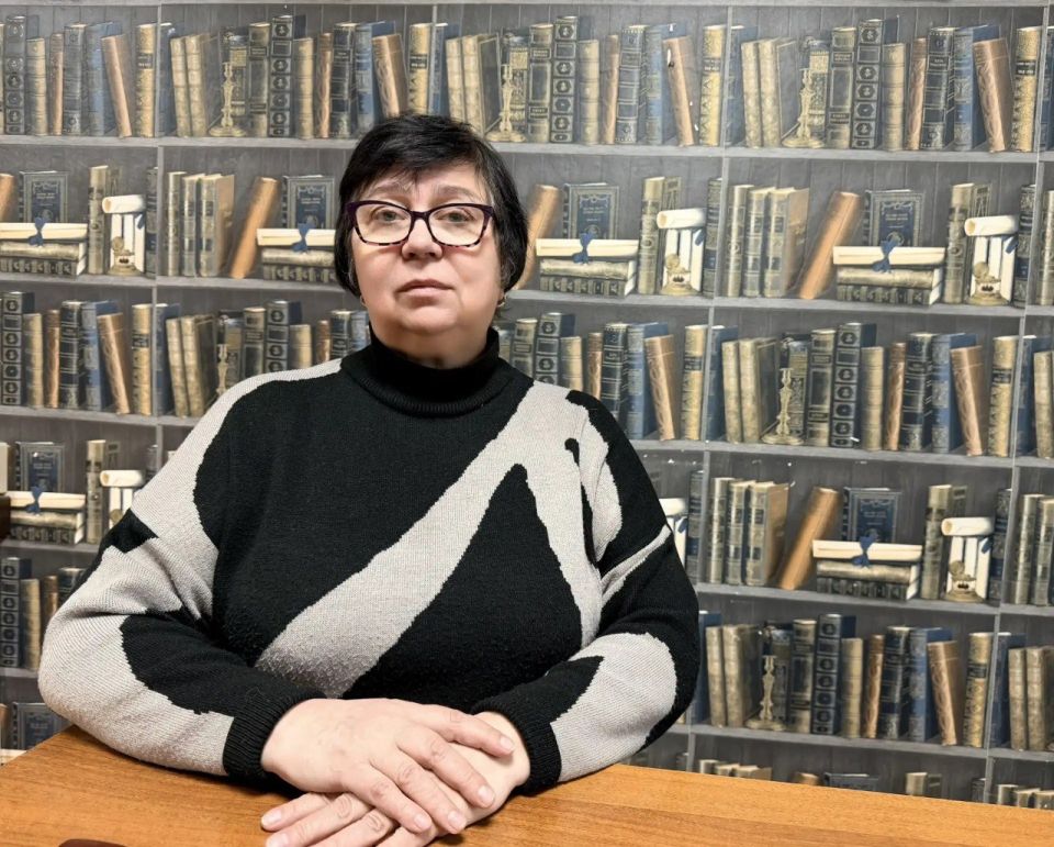 За заслуги в области в области образования и многолетнюю добросовестную работу почетной грамотой президента РФ награждена заместитель директора по учебно-воспитательной работе спортивной школы №5 города Тамбова Елена Чижикова