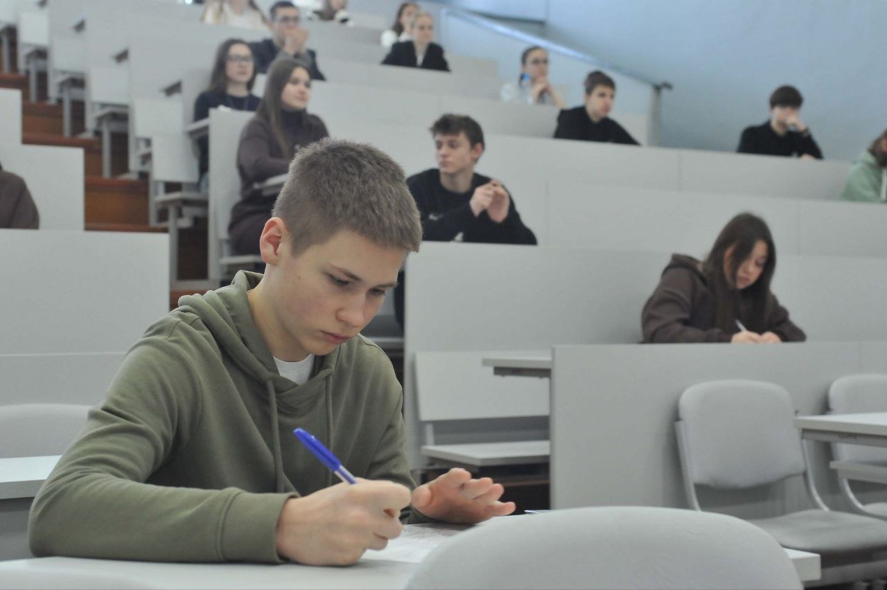 В Тамбовском государственном техническом университете (ТГТУ) проходит заключительный очный этап Всероссийской инженерной олимпиады для школьников «Звезда» В Тамбовском государственном техническом университете (ТГТУ) проходит заключительный очный этап Всероссийской инженерной олимпиады для школьников «Звезда»