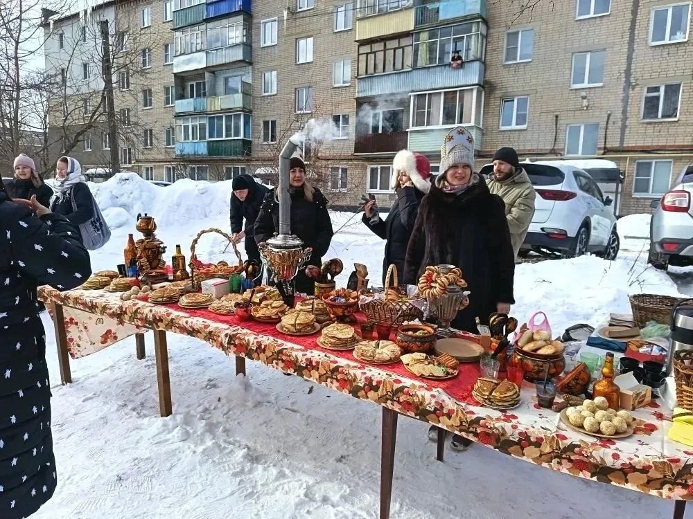 В Тамбове продолжают праздновать Масленицу В Тамбове продолжают праздновать Масленицу
