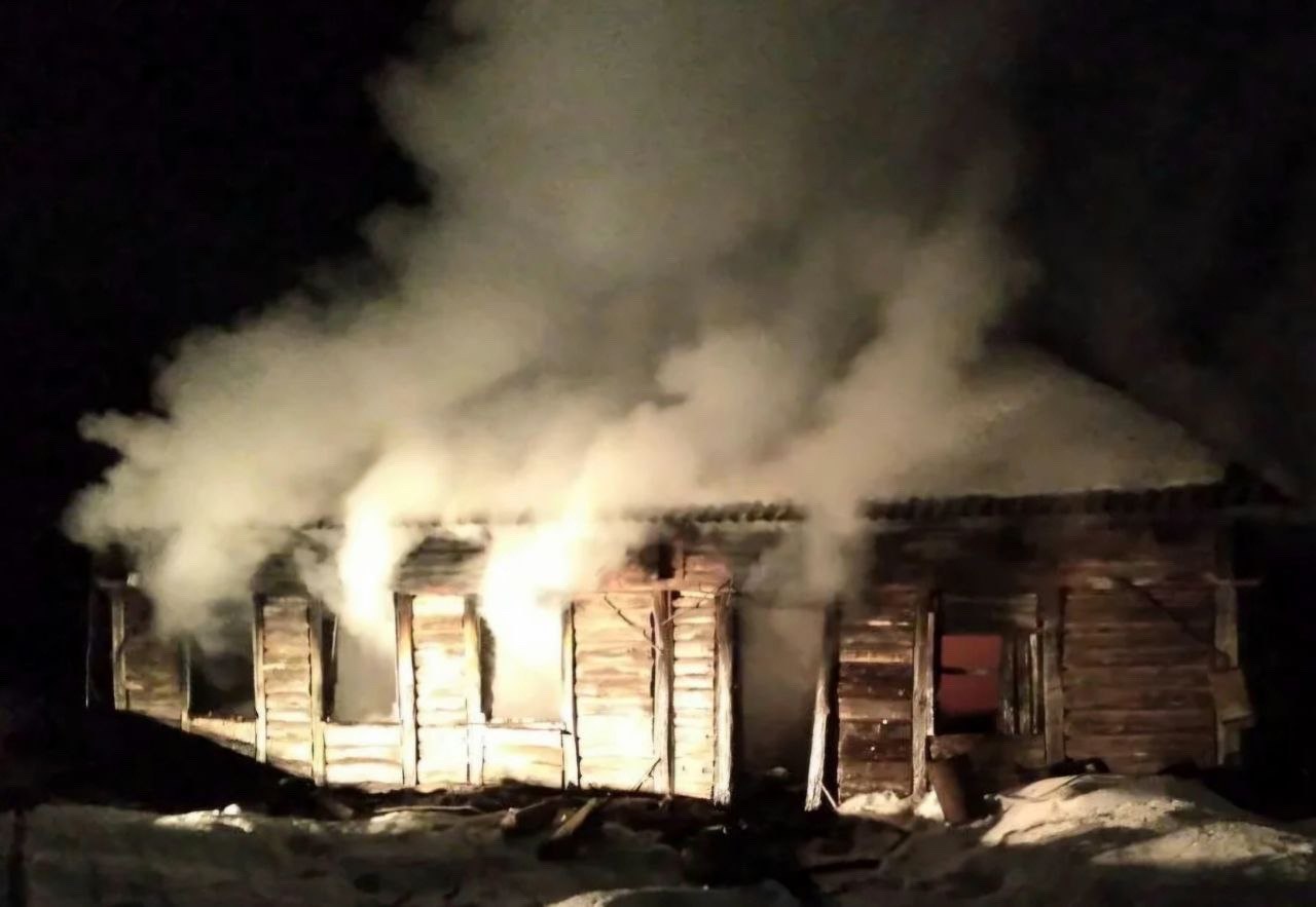 Двое мужчин погибли при пожарах в Уварове и Инжавинском округе Двое мужчин погибли при пожарах в Уварове и Инжавинском округе