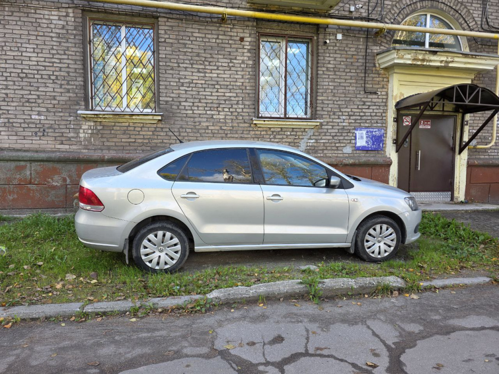 Как законно защитить свой двор от автомобилистов