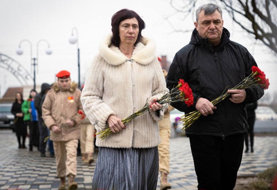 #* �������� ���������� �������� �� �������� � ����� ����