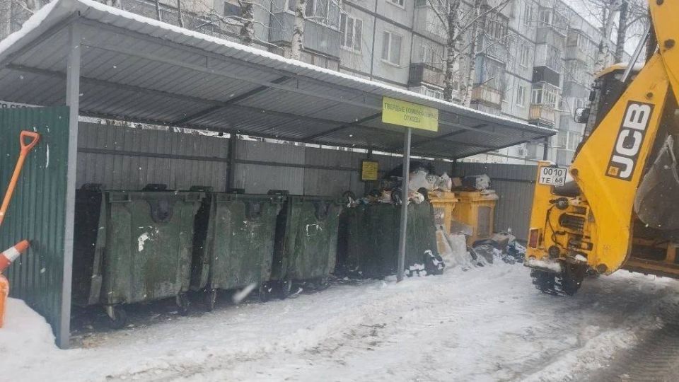 В Тамбове начали ремонт контейнерных площадок