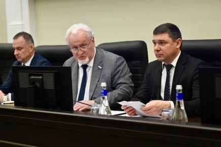 Евгений Первышов: На очередном заседании Тамбовской областной Думы депутаты рассмотрели ряд важных законопроектов, в том числе одобрили изменения в главный финансовый документ региона