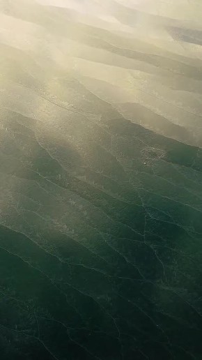 Вместо вечерней медитации. Невероятная красота ледяных волн на Балтийском море