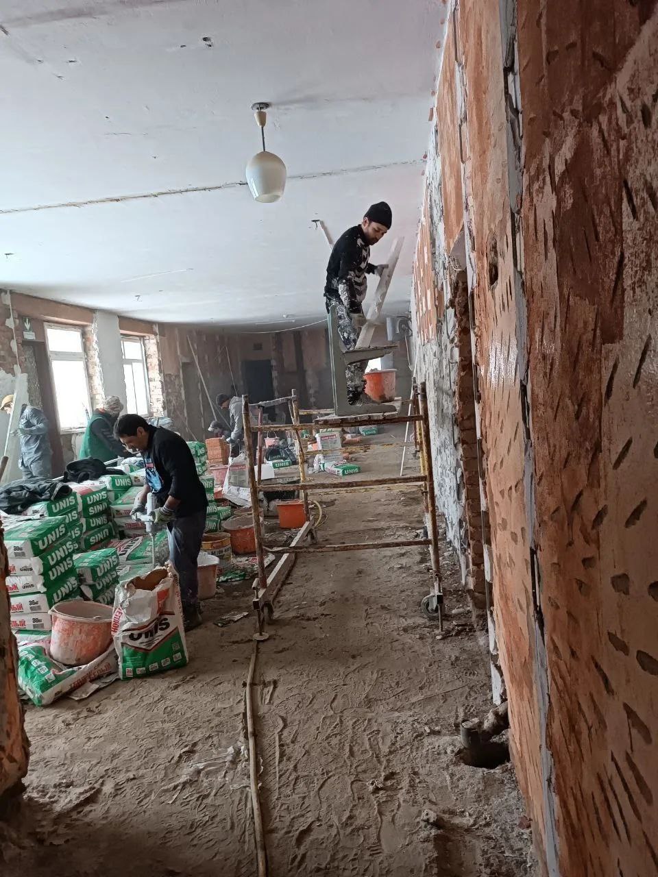 Школу в Никифоровском округе продолжают ремонтировать Школу в Никифоровском округе продолжают ремонтировать