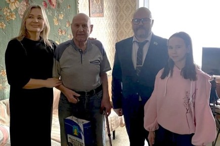 В Тамбове 100-летний юбилей отметил участник войны Виктор Девисевич