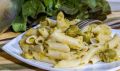 Магия простоты: пенне в оливковом соусе с чесноком