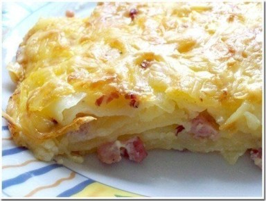 Неожиданный вкус: запеканка из картофеля с копчёным окороком