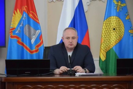 Максим Косенков: Провёл завершающее перед стартом весеннего месячника по благоустройству совещание, на котором обозначил основные направления работ