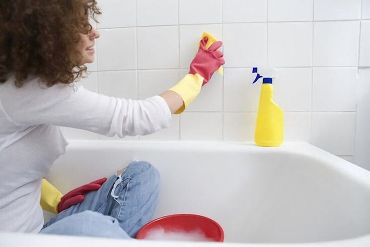 Как избавиться от неприятного запаха в ванной: простые и эффективные решения