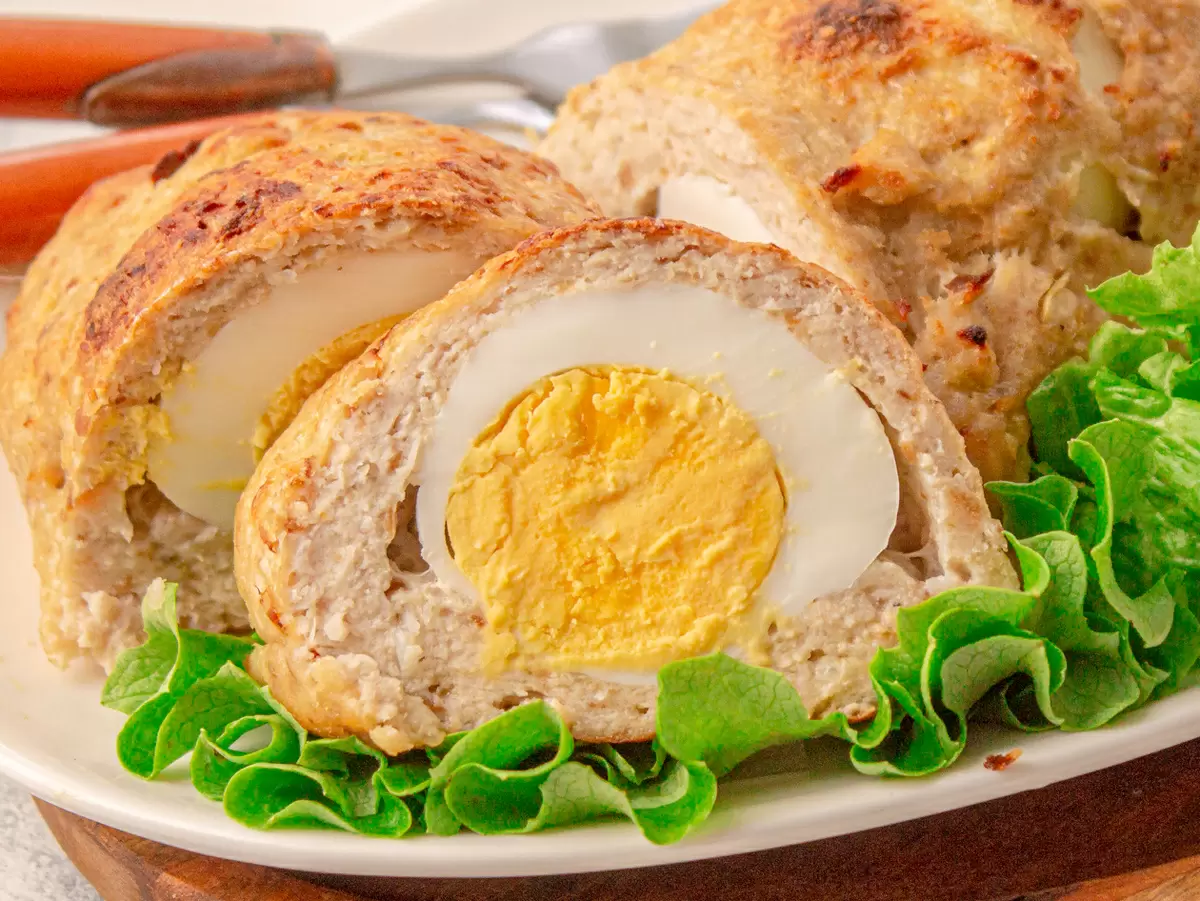 Традиционные мясные рулеты: вновь на праздничном столе