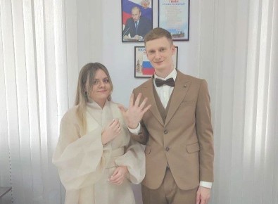 В ЗАГСе Тамбовского округа сегодня зарегистрировали 100-ю пару с начала года