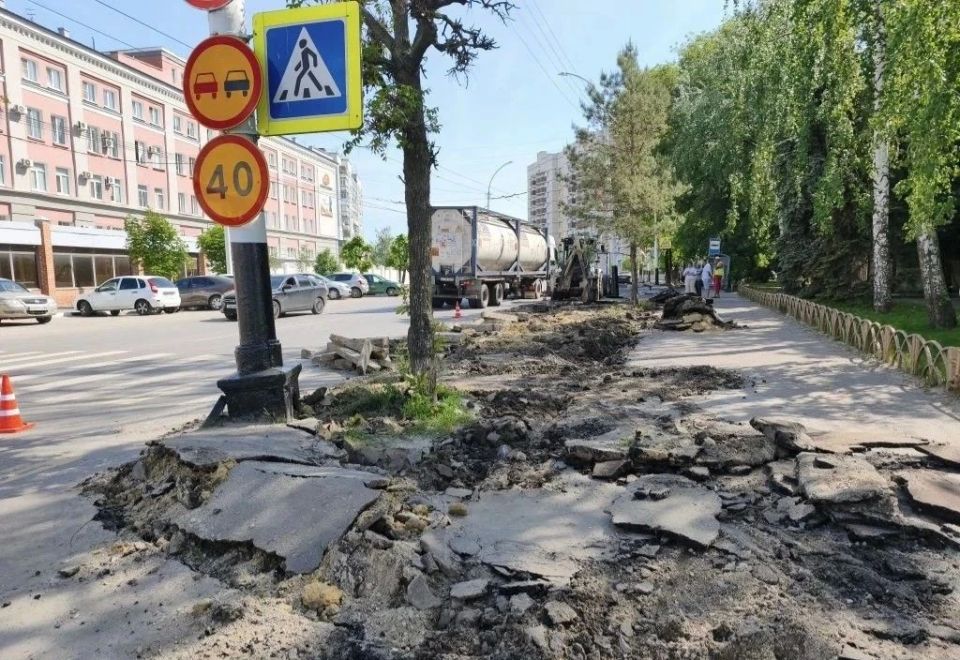 На улице Чичканова в Тамбове начался ремонт тротуаров и дороги На улице Чичканова в Тамбове начался ремонт тротуаров и дороги