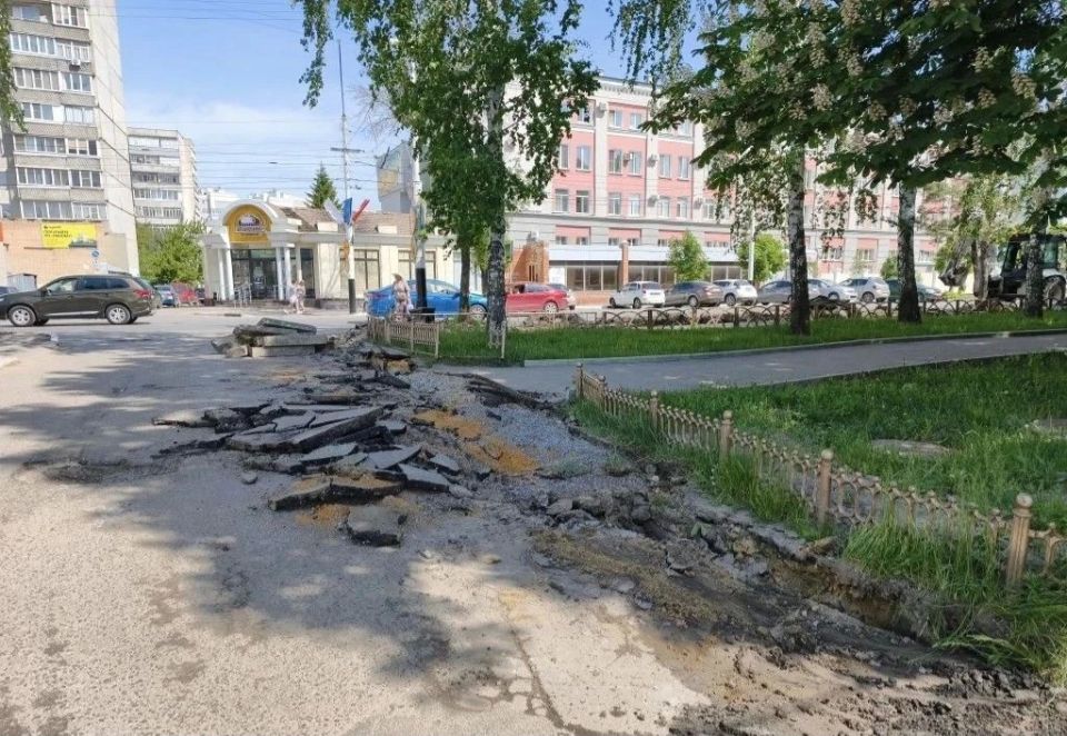 На улице Чичканова в Тамбове начался ремонт тротуаров и дороги На улице Чичканова в Тамбове начался ремонт тротуаров и дороги