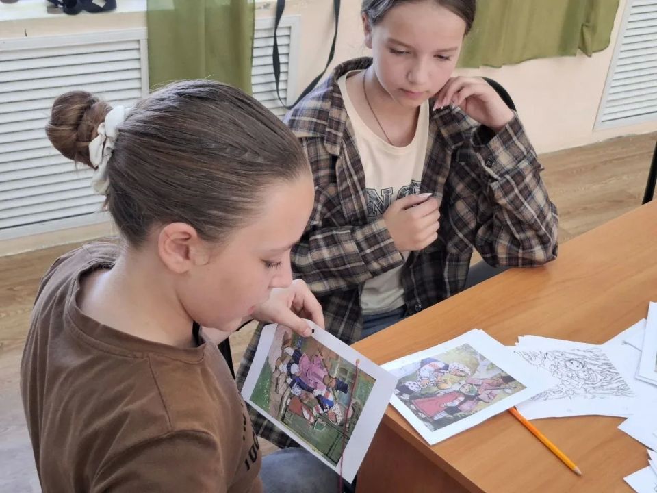 Школьники Тамбова попробовали себя в профессиях будущего на профильном дне Школьники Тамбова попробовали себя в профессиях будущего на профильном дне