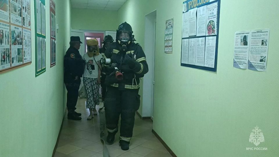 145 детей эвакуированы на условном пожаре 145 детей эвакуированы на условном пожаре