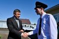 22 июня глава региона Евгений Первышов и начальник УМВД России по Тамбовской области Иван Кокухин поздравили младшего лейтенанта полиции Александра Крутова с получением служебного жилья в селе Платоновка