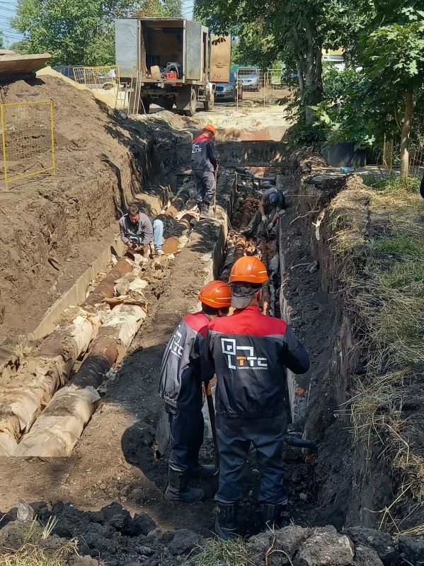 Замена трубопровода улучшит качество отопления и горячего водоснабжения более сорока многоэтажных домов на улице Астраханской Замена трубопровода улучшит качество отопления и горячего водоснабжения более сорока многоэтажных домов на улице Астраханской