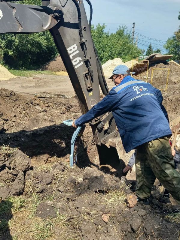Замена трубопровода улучшит качество отопления и горячего водоснабжения более сорока многоэтажных домов на улице Астраханской Замена трубопровода улучшит качество отопления и горячего водоснабжения более сорока многоэтажных домов на улице Астраханской