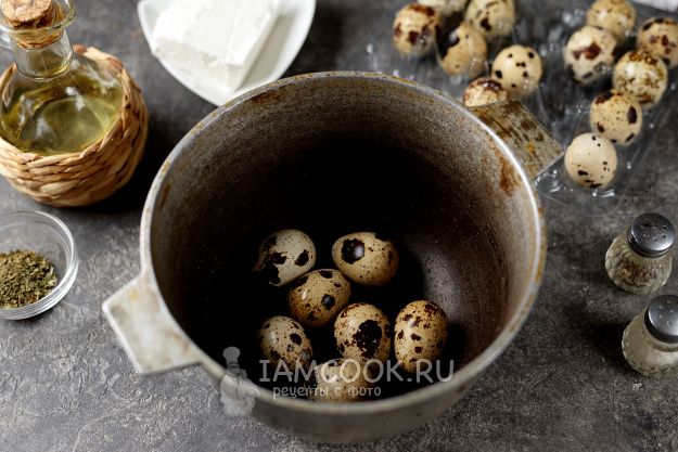 Салат с перепелиными яйцами: удивите гостей новым вкусом