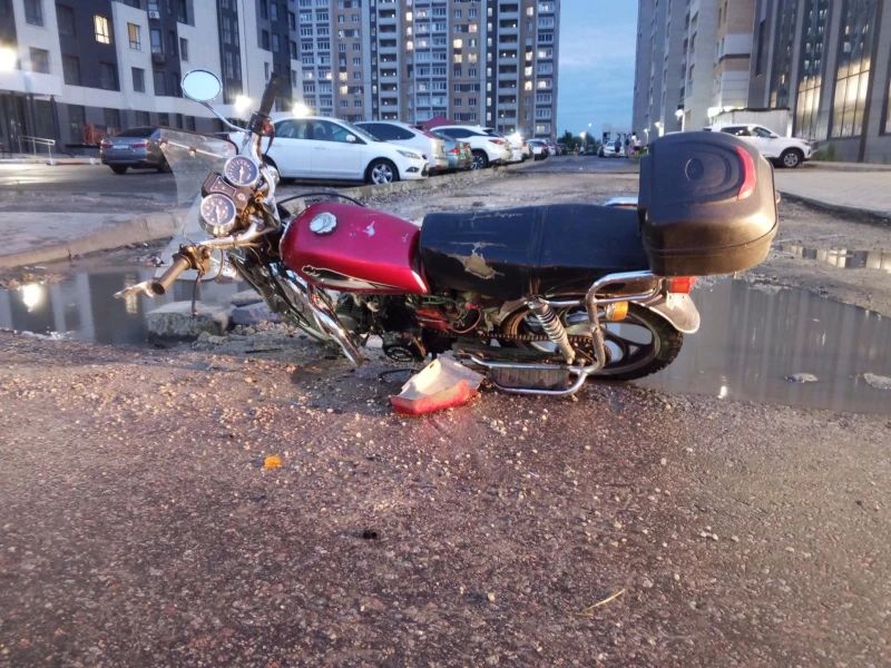 Водитель мопеда пострадал при столкновении с автомобилем "Лада" в Тамбове