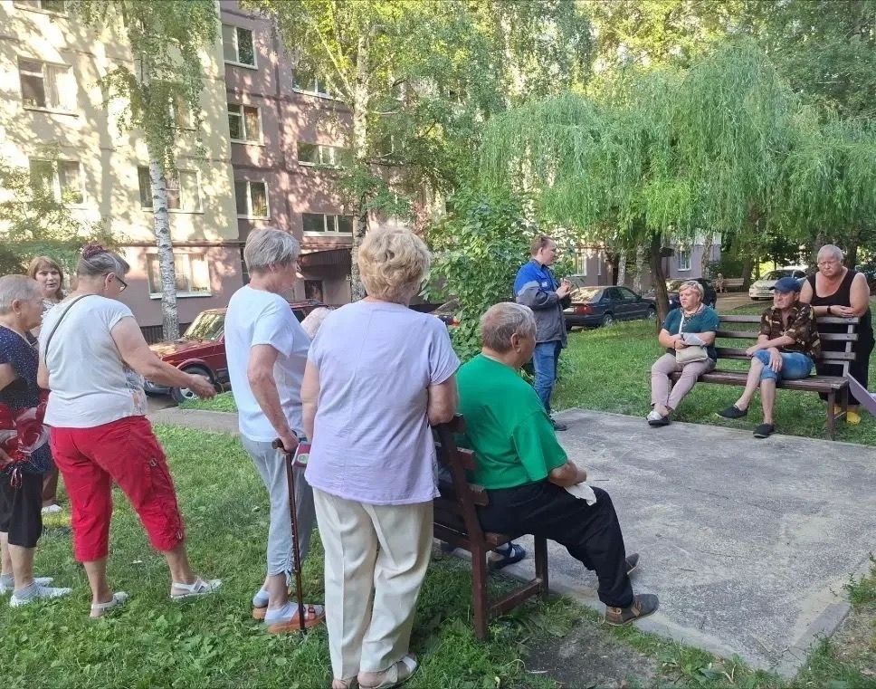 Встреча с жителями на «зелёных площадках»: итоги и планы Встреча с жителями на «зелёных площадках»: итоги и планы