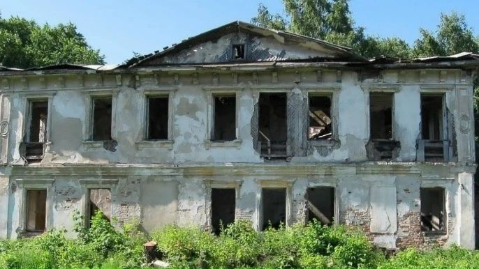 Усадьбу Фёдора Плевако в Староюрьевском округе выставили на продажу за 1 рубль