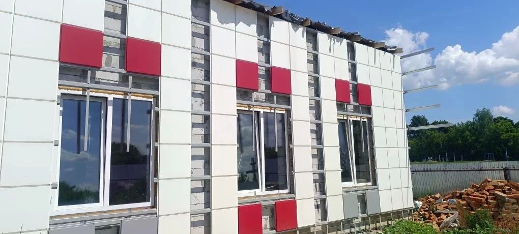 В Инжавинском округе строят новый центр врача общей практики