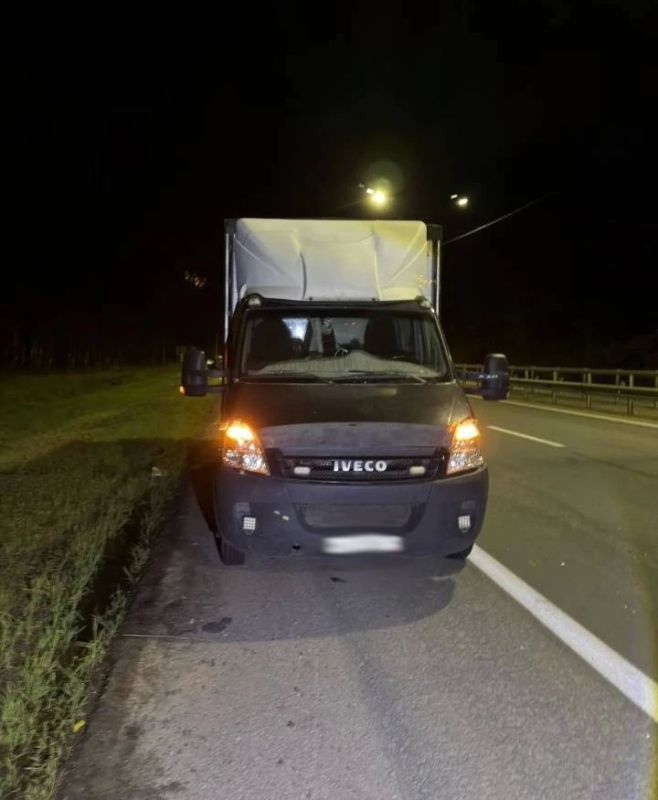 Под Тамбовом ГАЗель врезалась в легковушку, едущую на буксире Под Тамбовом ГАЗель врезалась в легковушку, едущую на буксире