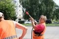 Службы городского хозяйства продолжают мытье остановочных павильонов