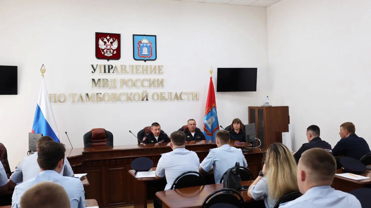 Заместитель начальника УМВД встретился с выпускниками образовательных учреждений МВД России Заместитель начальника УМВД встретился с выпускниками образовательных учреждений МВД России