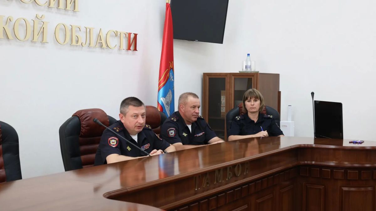 Заместитель начальника УМВД встретился с выпускниками образовательных учреждений МВД России Заместитель начальника УМВД встретился с выпускниками образовательных учреждений МВД России