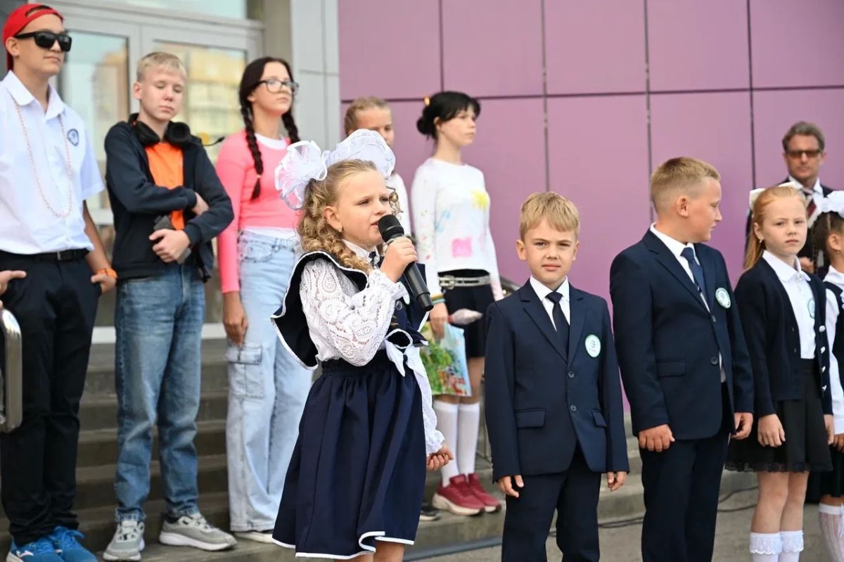Максим Косенков: Во всех школах города сегодня было многолюдно Максим Косенков: Во всех школах города сегодня было многолюдно
