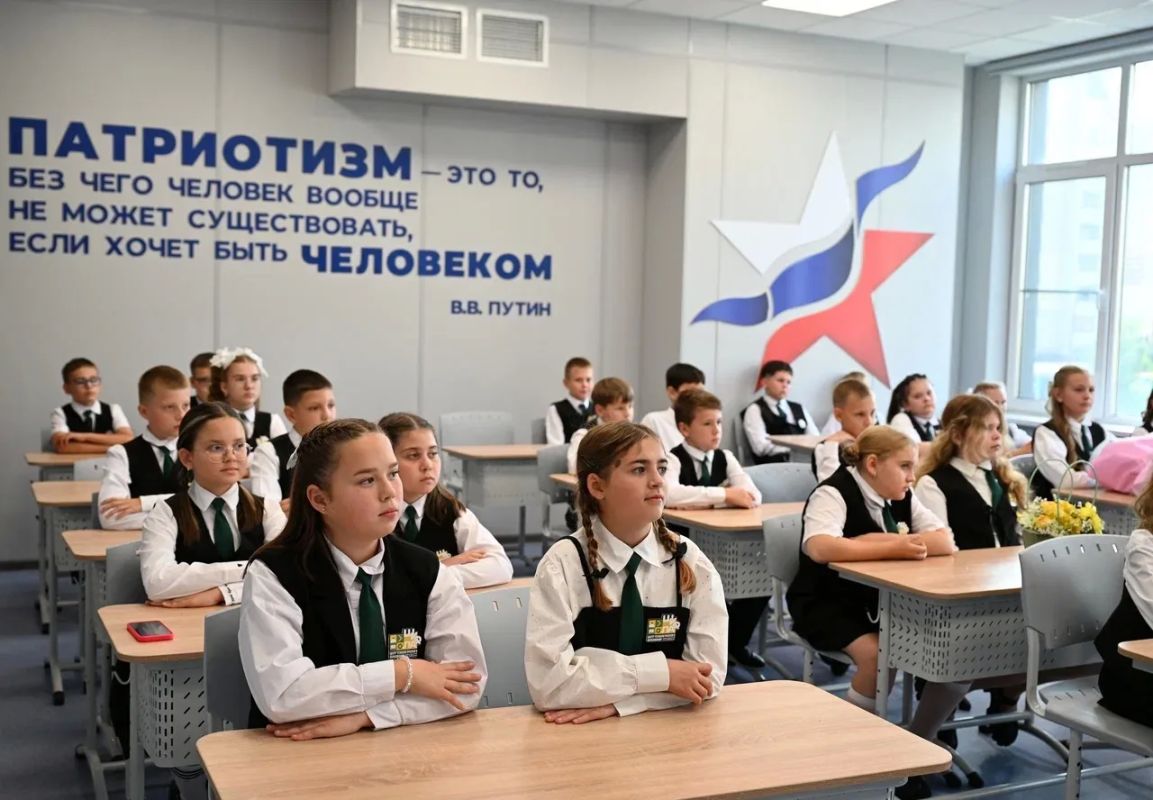 Максим Косенков: Во всех школах города сегодня было многолюдно Максим Косенков: Во всех школах города сегодня было многолюдно