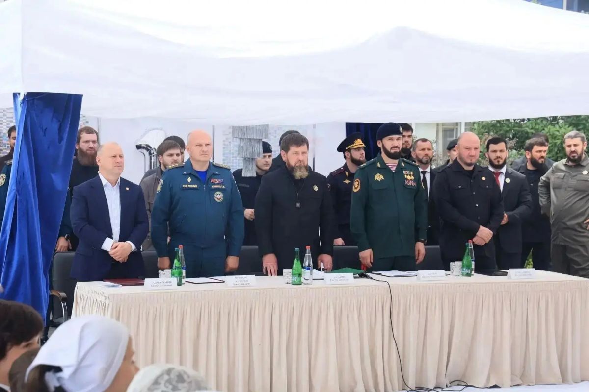 Глава МЧС России Александр Куренков с рабочим визитом посетил Чеченскую Республику Глава МЧС России Александр Куренков с рабочим визитом посетил Чеченскую Республику