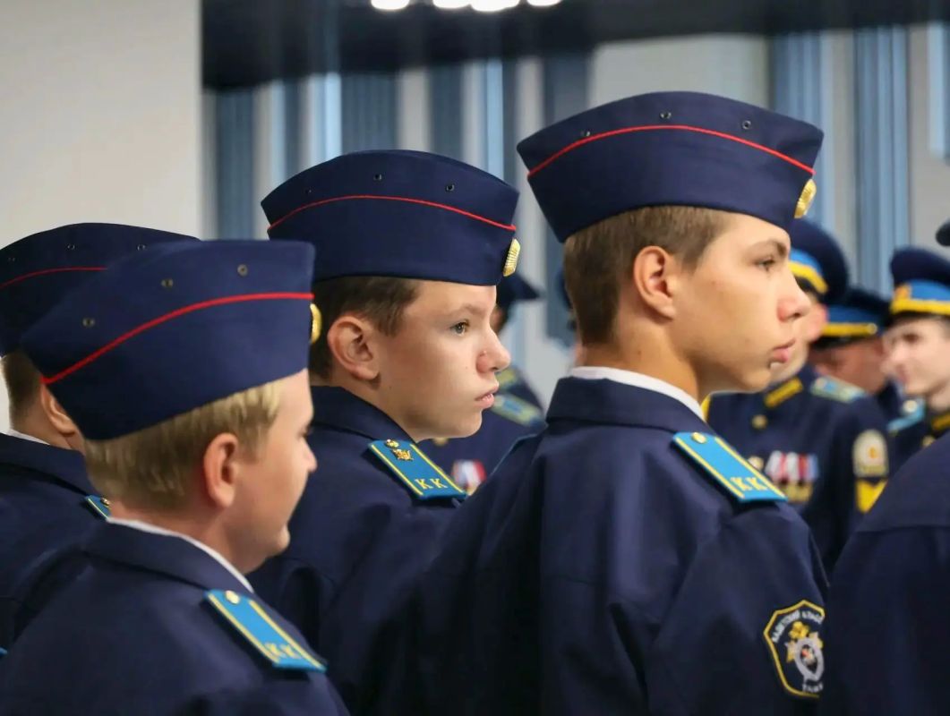По инициативе СК России в многопрофильном кадетском корпусе в городе Тамбове открылась выставка «Без срока давности По инициативе СК России в многопрофильном кадетском корпусе в городе Тамбове открылась выставка «Без срока давности
