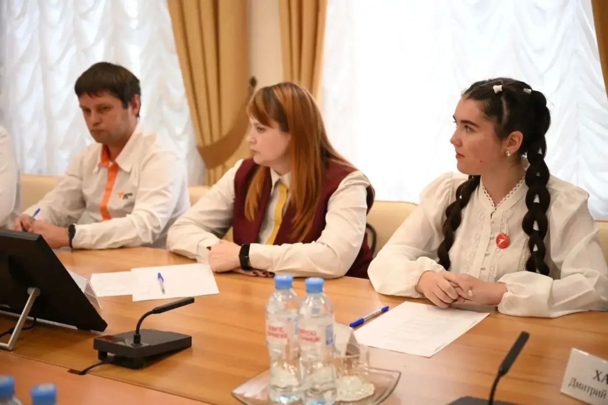 Глава Тамбова провёл заседание координационного совета по взаимодействию с Движением Первых Глава Тамбова провёл заседание координационного совета по взаимодействию с Движением Первых