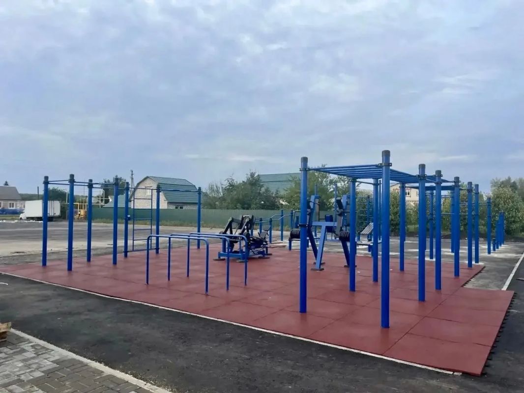 В Мордовском округе ускорили установку умной спортивной площадки В Мордовском округе ускорили установку умной спортивной площадки