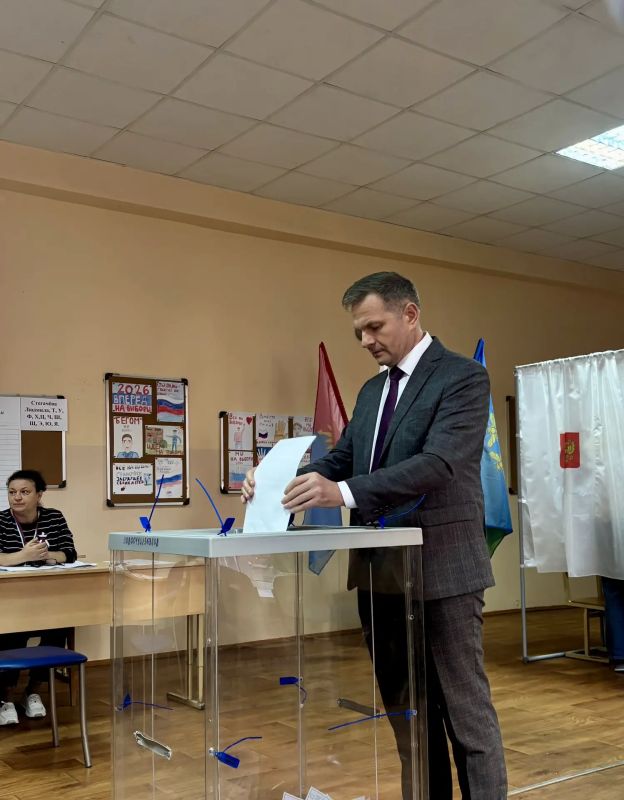 Андрей Офицеров принял участие в голосовании на выборах депутатов Государственной Думы и регионального парламента Андрей Офицеров принял участие в голосовании на выборах депутатов Государственной Думы и регионального парламента