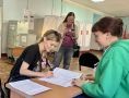 Екатерина и хорёк Тики проголосовали на выборах депутатов Государственной и областной Думы и пожелали всем хорошего настроения