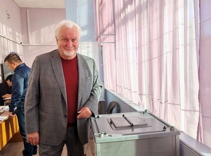 Председатель облдумы Евгений Матушкин проголосовал на выборах депутатов Государственной Думы и областной Думы Председатель облдумы Евгений Матушкин проголосовал на выборах депутатов Государственной Думы и областной Думы